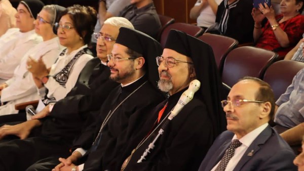 بطريرك الأقباط الكاثوليك يفتتح